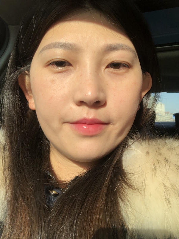 轻闭双眼的第一张照片--宁德相亲网