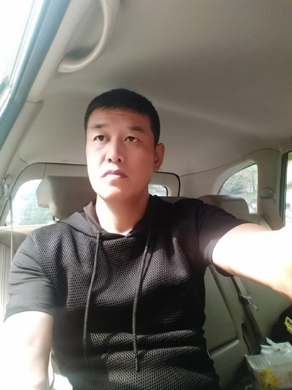 深爱的疯子的第一张照片--宁德相亲网