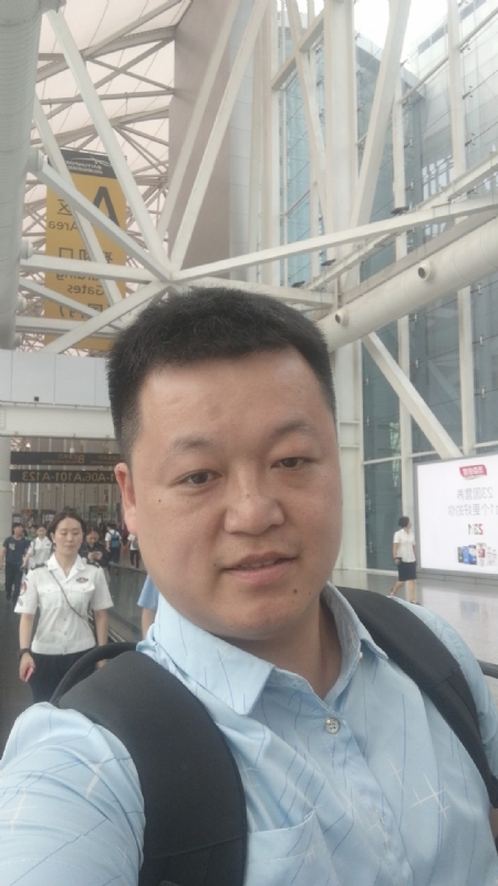 枫叶的第一张照片--宁德相亲网