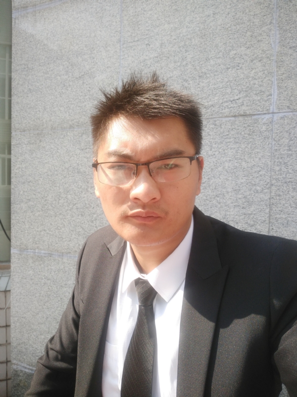 孤独的人的第一张照片--宁德相亲网