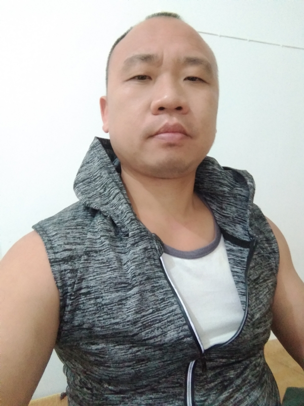 whm的第一张照片--宁德相亲网