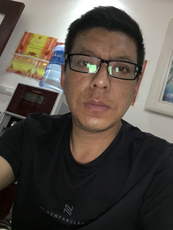 牵手的第三张照片--宁德相亲网