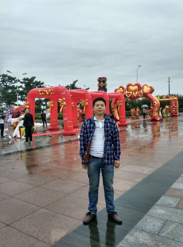 在奋斗的第三张照片--宁德相亲网