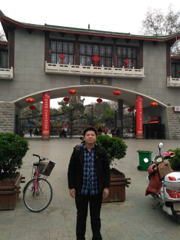 在奋斗的第四张照片--宁德相亲网