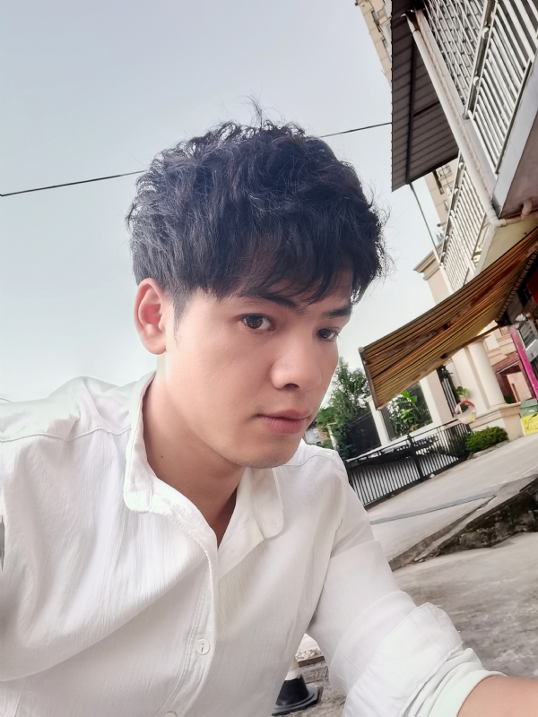 幕后老板的第一张照片--宁德相亲网