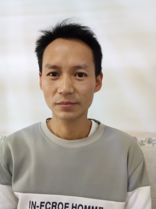 单亲爸爸的第一张照片--宁德相亲网