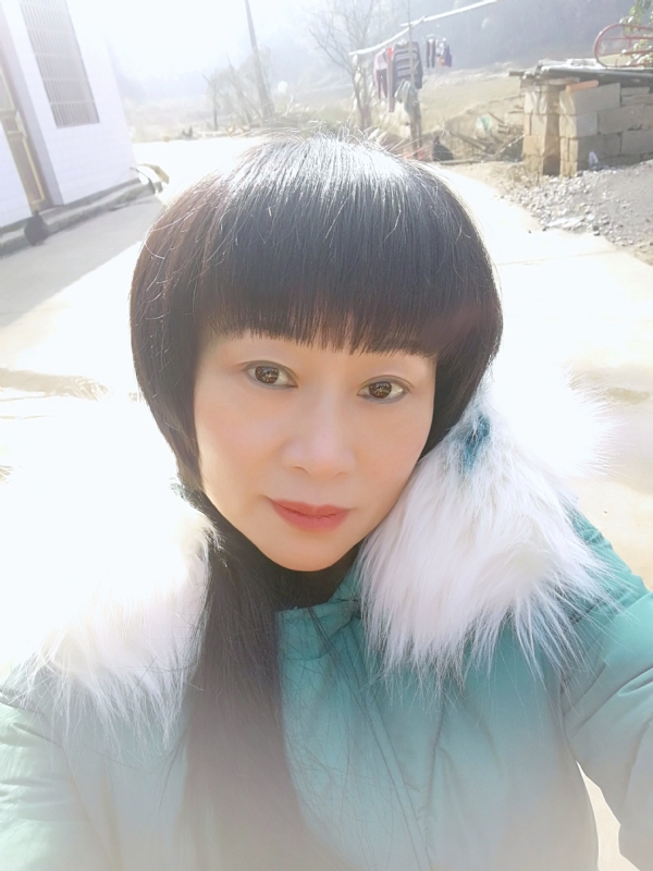 金鱼儿的第一张照片--宁德相亲网