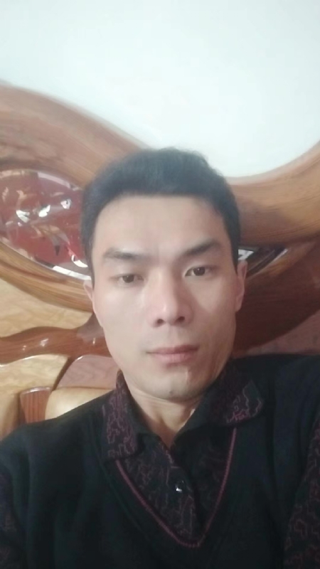 错把真心喂了狗的第四张照片--宁德相亲网