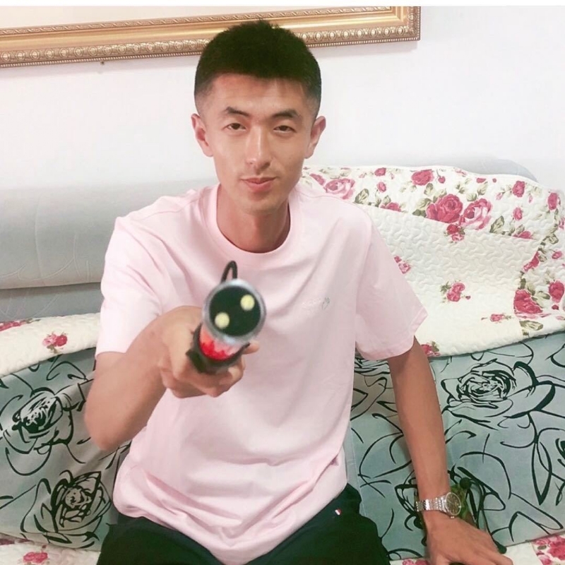 转身留下孤独的她的第一张照片--宁德相亲网