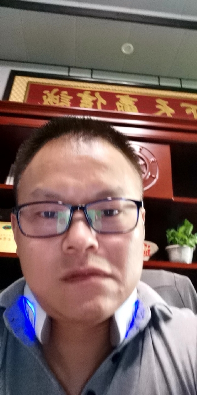 模具工匠的第一张照片--宁德相亲网