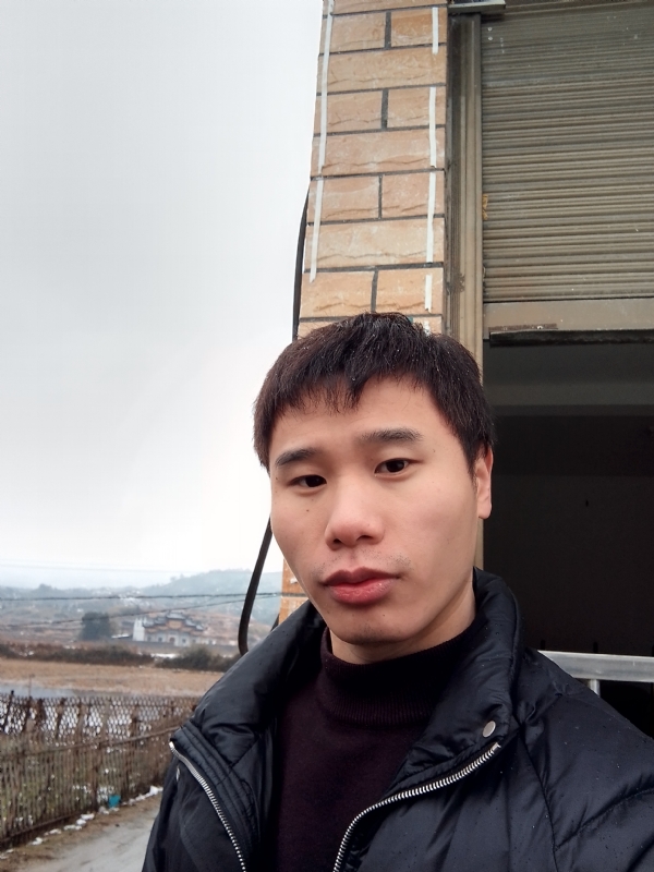 银色的羽翼的第一张照片--宁德相亲网