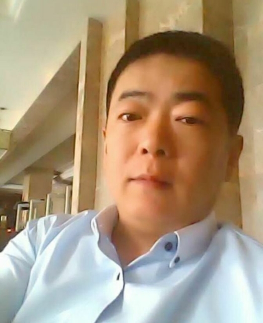 落叶随风的第一张照片--宁德相亲网