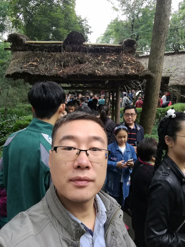 撑起一片天的第一张照片--宁德相亲网