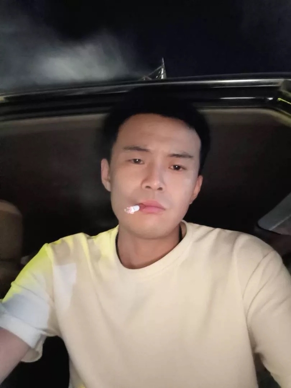 爱睡觉的土拨鼠的第一张照片--宁德相亲网