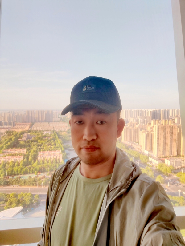 勇攀高峰的第一张照片--宁德相亲网