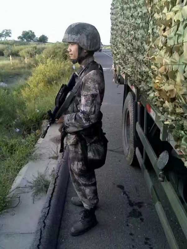 搬砖中的第一张照片--宁德相亲网