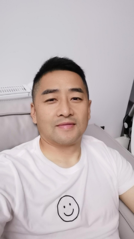 向阳而生的第一张照片--宁德相亲网