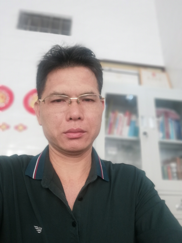 后视镜的第一张照片--宁德相亲网