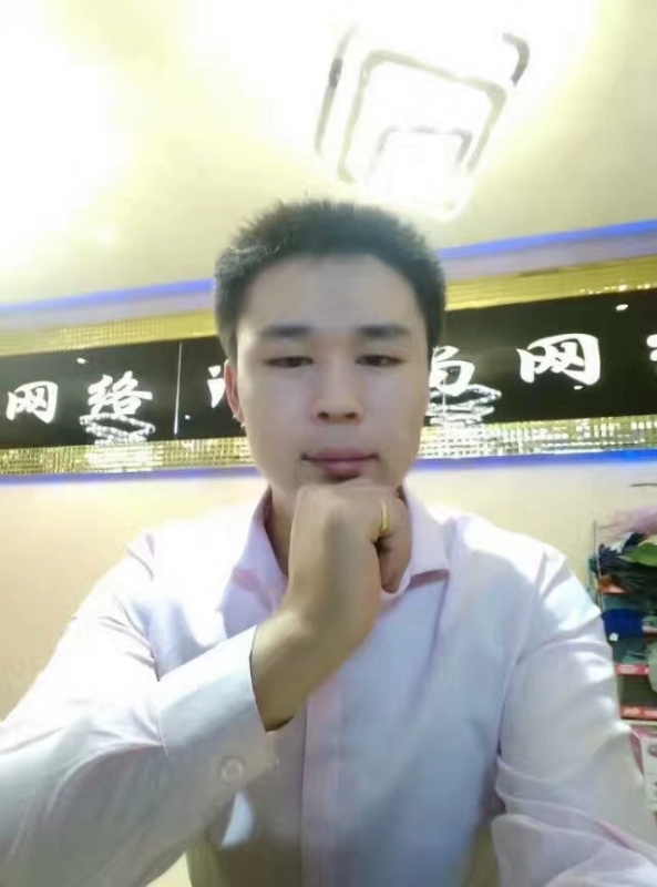 沉默寡言的第一张照片--宁德相亲网
