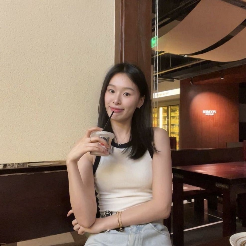 羽毛的第一张照片--宁德相亲网